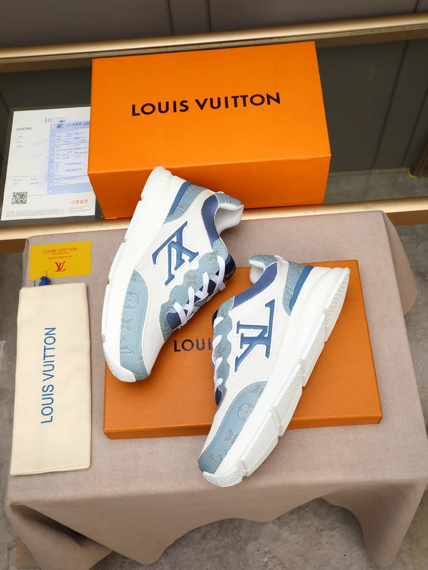 Men's shoes 💰460 Brand: LOUIS VUITTON Louis Vuitton LV Size: 38 39 40 41 42 43 44 (45 customized) Fabric: original cowhide cowhide 🔸Inside of: mesh 🔺Sole: counter foam outsole